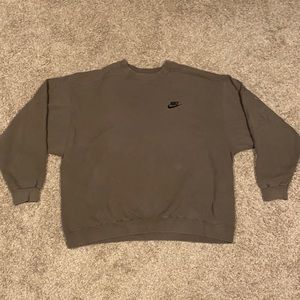Nike gray crewneck sweatshirt